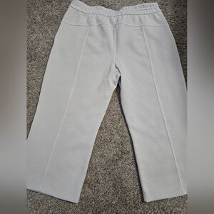 EUC Softstreme High Rise Cropped Pant From Lululemon